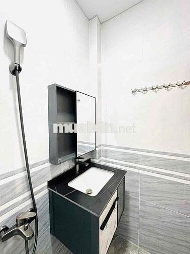 6CHDV HXH GÒ VẤP 1 lời 1 ib gấp ạ