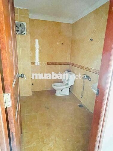 Cho thuê phòng 30m2 2tr8 Trịnh Quang Nghị P7Q8