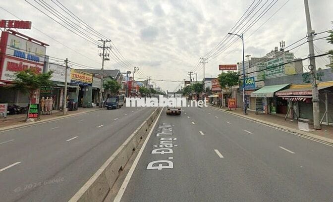 Mặt bằng kinh doanh 350m2, 3 sàn đường Đặng Thúc Vịnh, Hóc Môn