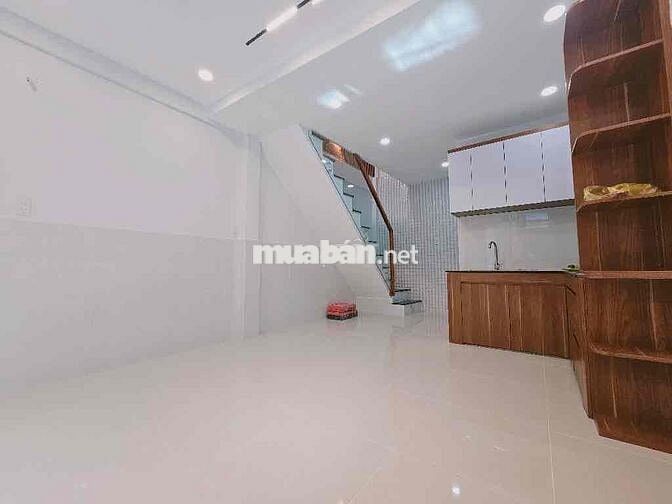 🔥NHÀ ĐẸP 2 TẦNG - KẾ CHỢ TÂN BÌNH - 30M2 - LẠC LONG QUÂN - TÂN BÌNH -