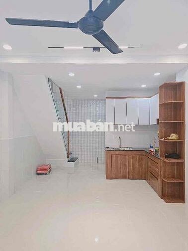 🔥NHÀ ĐẸP 2 TẦNG - KẾ CHỢ TÂN BÌNH - 30M2 - LẠC LONG QUÂN - TÂN BÌNH -