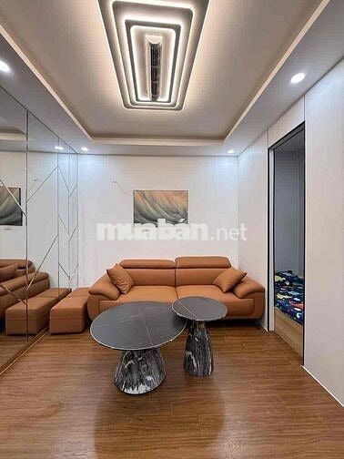Bán nhà tập thể phố Lê Quý Đôn nhà đẹp 2 thoáng ở ngay 60m T4 giá 2.85