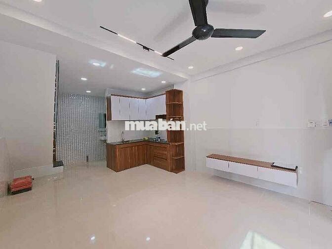 🔥NHÀ ĐẸP 2 TẦNG - KẾ CHỢ TÂN BÌNH - 30M2 - LẠC LONG QUÂN - TÂN BÌNH -