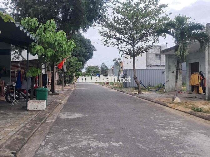 Bán Nhà 2 Tầng Kiểu Vila – Đường Nguyễn Duy Cungp
