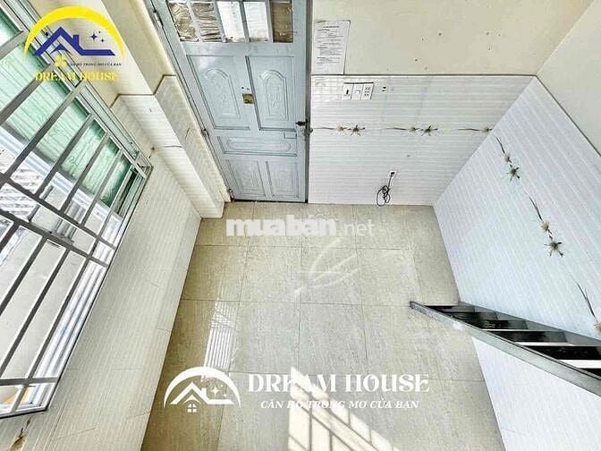 DUPLEX GẦN TRƯỜNG ĐẠI HỌC CÔNG THƯƠNG