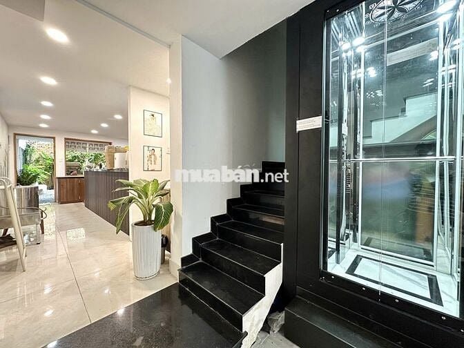 Toà nhà 5 tầng 122m2 - Dòng tiền khoảng 1.8 tỷ/năm (7.5%) - 25.2 Tỷ