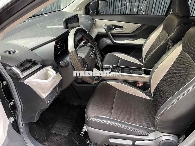 Toyota Veloz Cross 2024 - 18 ngàn km bao sang tên