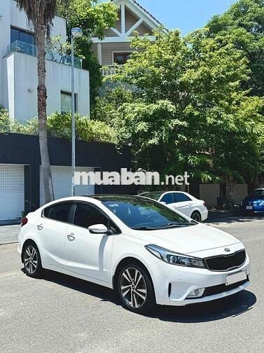 Kia Cerato 2017 1.6 AT - 90000 km