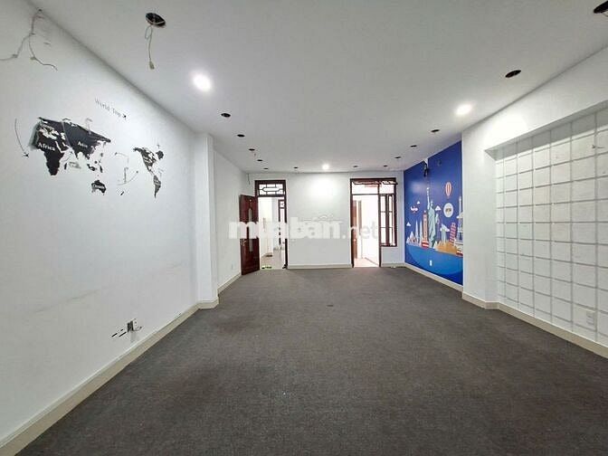Cho thuê nhà 6 tầng MT Điện Biên Phủ, ngay siêu thị COOP MART Đà Nẵng