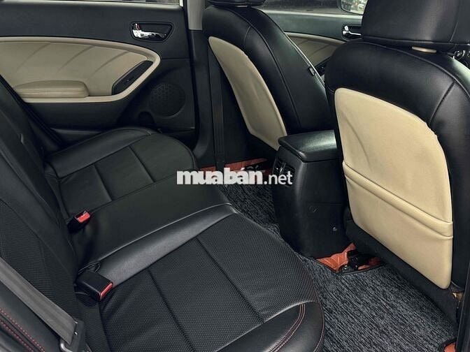 Kia Cerato 2017 1.6 AT - 90000 km