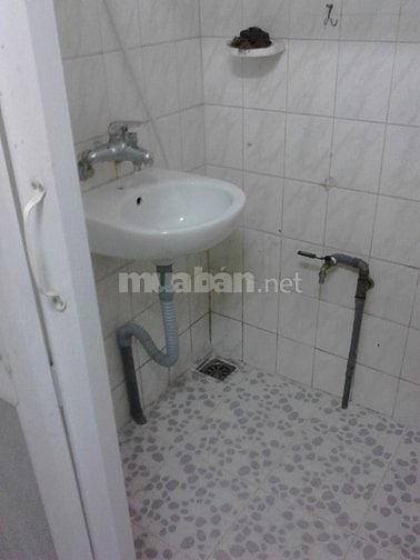 Chính chủ cho thuê căn hộ chung cư, tầng 5, nhà A5 tập thể Thành Công,