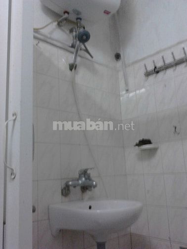 Chính chủ cho thuê căn hộ chung cư, tầng 5, nhà A5 tập thể Thành Công,