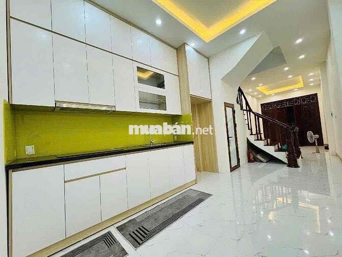 Bán nhà Quận 7, đường 77, Tân Quy, 40m2,3 tầng, 5 tỷ 5