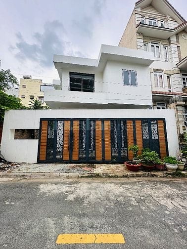 Bán Biệt Thự ngang 10m ngắm Landmark 81 Thủ Đức House DT 160m2 - 36 Tỷ