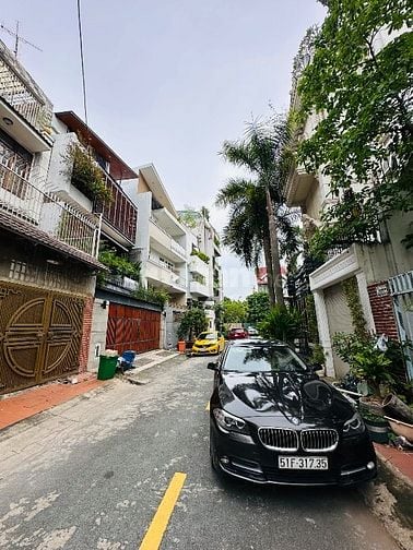 Bán Biệt Thự ngang 10m ngắm Landmark 81 Thủ Đức House DT 160m2 - 36 Tỷ