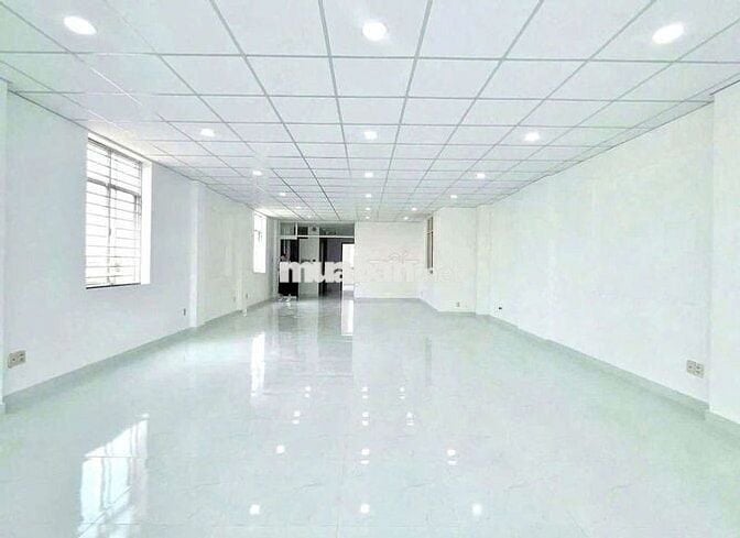 Cho thuê Nhà mặt tiền Lam sơn, p2. Khu sân bay. 4 lầu. Thang máy