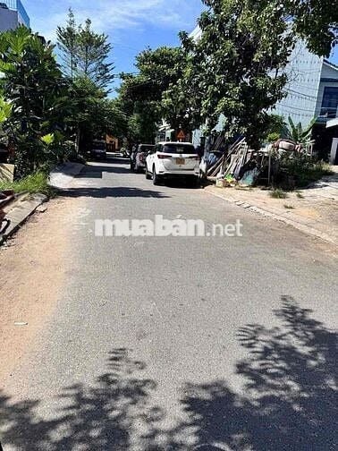 Cần bán mặt tiền đường Bùi Xương Trạch