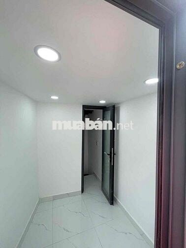 Bán nhà rẻ nhà 3 tầng hẻm 3m thông ko lộ giới quy hoạch vay 500tr