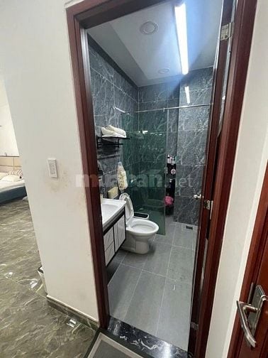 Nhà 5 tầng (4x17m), mới xây 2021. Hẻm xe tải gần mặt tiền