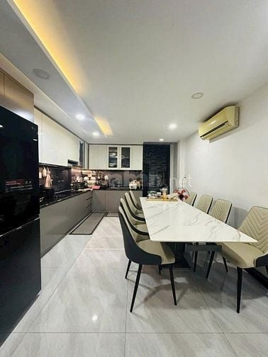 Nhà 5 tầng (4x17m), mới xây 2021. Hẻm xe tải gần mặt tiền