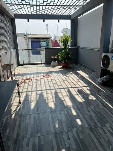 Nhà 5 tầng (4x17m), mới xây 2021. Hẻm xe tải gần mặt tiền