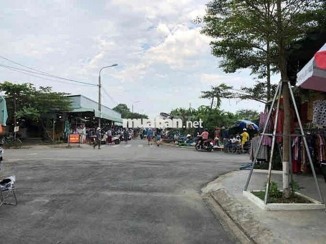 Bán nhà MT QL1A đối diện chợ Miếu Bông, 60m² chỉ hơn 3 tỷ