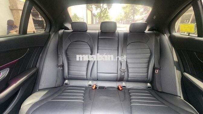 Bán xe C300 AMG sx 2019 - 38000miles