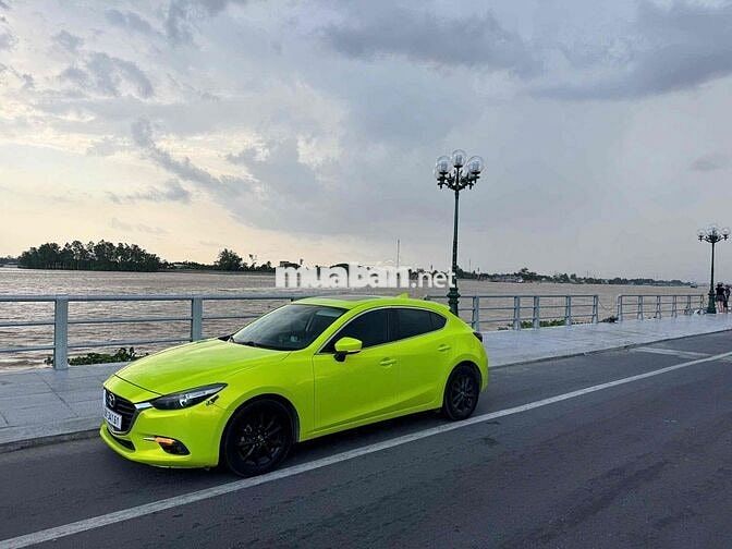 Mazda 3 2017 1.5 AT - 86000 km