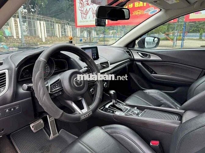 Mazda 3 2017 1.5 AT - 86000 km