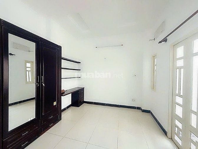 Chủ giảm 900tr bán nhà 2 tầng, ngay trung tâm P. Tân Hưng; DTSD 100m2