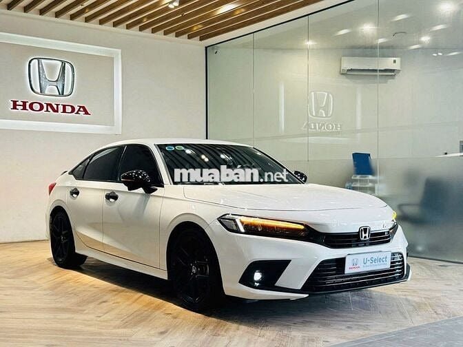 Honda Civic 2023  - 32000 km