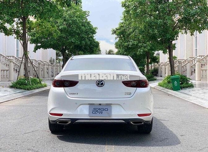 Mazda 3 2023 1.5L Luxury - 22000 km