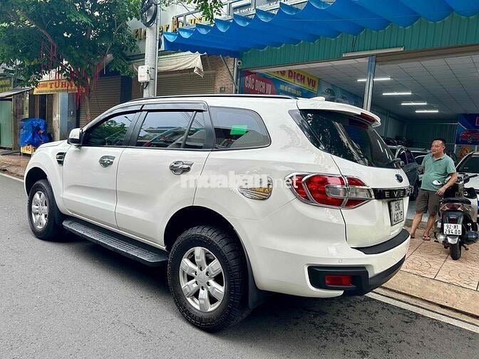 Ford Everest 2018 Ambiente 2.2L 4x2 MT - 108000 km