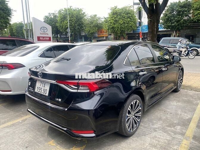 Toyota Corolla Altis 2023 1.8V, gia đình, 1 chủ