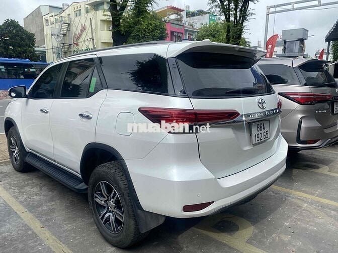 Toyota Fortuner 2022 dầu, tự động, chính hãng