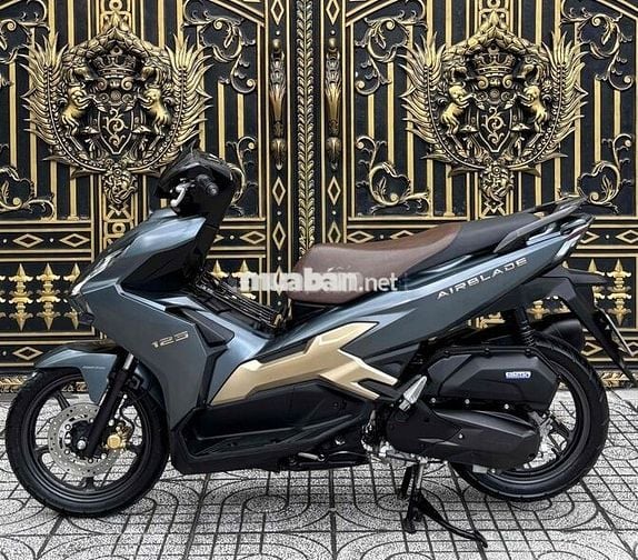 AB 125 4Val 2024 Odo 5000Km Như Mới Chính Chủ