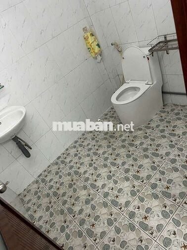 Cho thuê nhà cấp 4 quốc lộ 13 củ 60m 7tr/ tháng