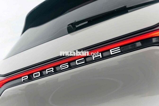 Porsche Macan Đklđ 2022 - trả trước 1đ2