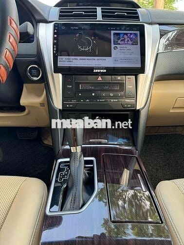 Toyota Camry Trắng 2018 2.0E 1 chu mua mới từ đầu