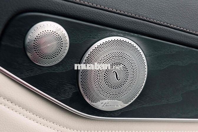 Mercedes GLC300 4Matic - ĐKLĐ 2020 - Đỏ Kem