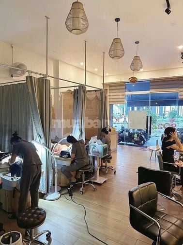 TUYỂN NỮ KTV SPA, LÀM Ở QUẬN 2