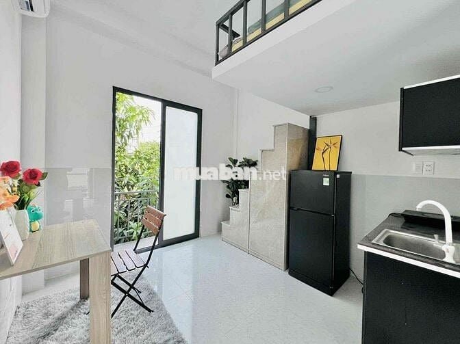 CHO THUÊ PHÒNG FULL NỘI THẤT GẦN ĐH VĂN HIẾN CỬA SỔ - BAN CÔNG