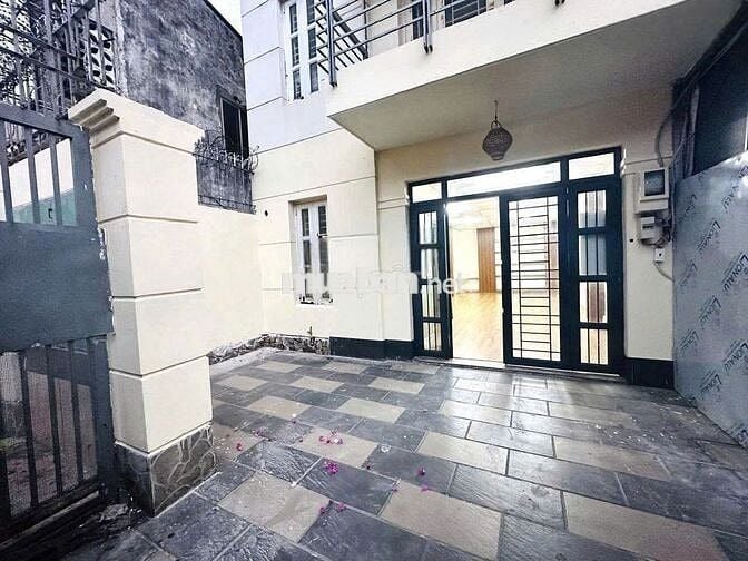 Cho Thuê Nhà Đường Bạch Mã, Quận 10 ( 6x15m - 2 Lầu Suốt - KD TỰ DO )