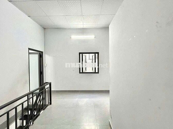 Cho thuê nhà nguyên căn hẻm 861 nhà mới full nội thất
