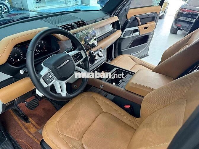 🇬🇧Defender sx 2023 P400 3.0 AT - 11000 km