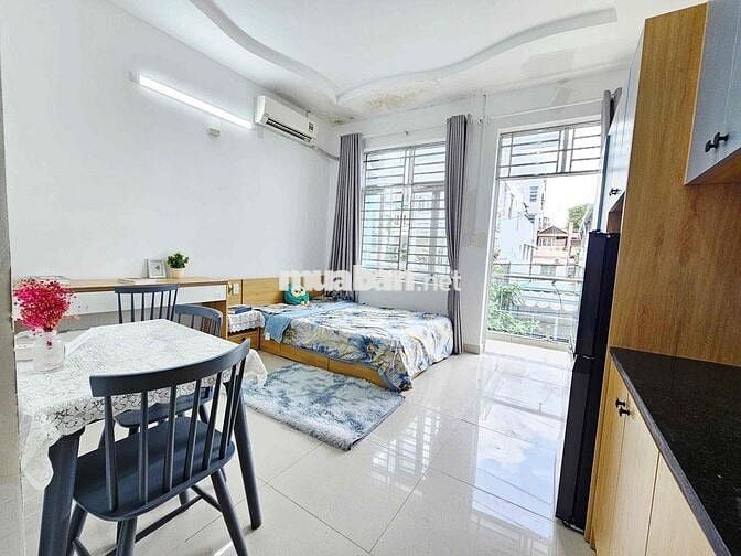 Trống sẵn phòng Ban công mới full nội thất ở Bùi Đình Tuý Bình Thạnh