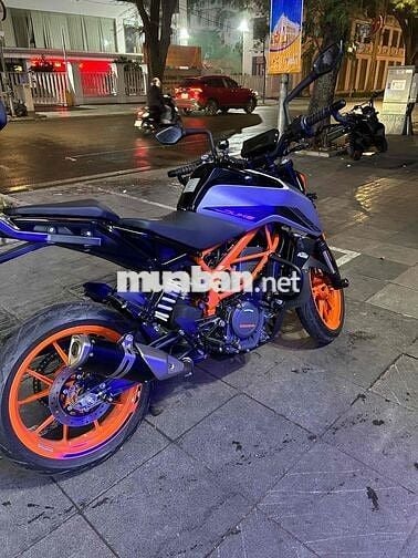 bán xe Duke 390 còn rất mới như dắt từ hãng ra