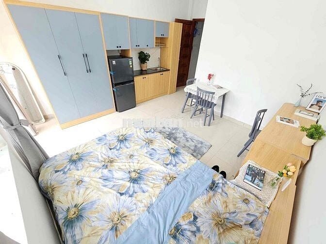 Trống sẵn phòng Ban công mới full nội thất ở Bùi Đình Tuý Bình Thạnh
