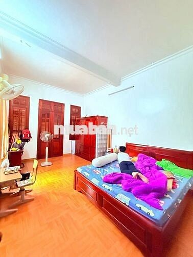 Chú Thư gửi rao căn nhà 43m, 5t phố Thanh Bình,HĐ,ngõ to, giá bán 7t