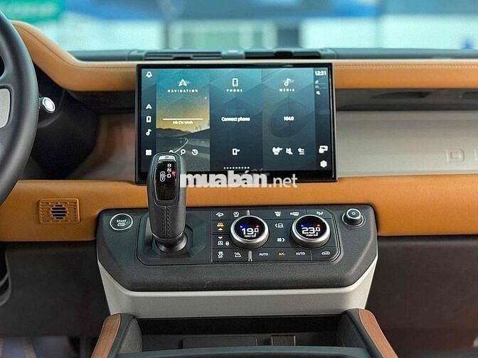 🇬🇧Defender sx 2023 P400 3.0 AT - 11000 km